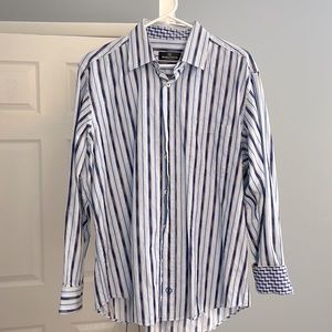 Nice dress shirt! Size Large